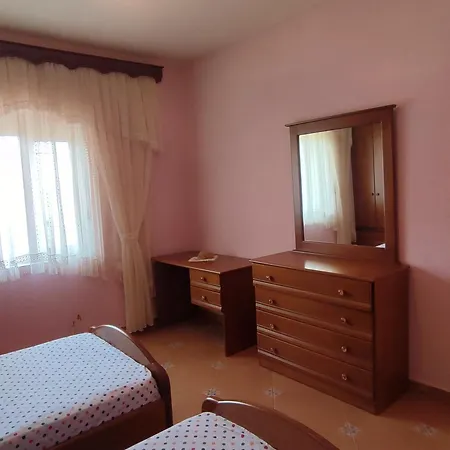 Room's For Guest house