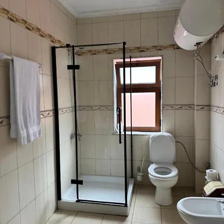 Room's For Udenisht