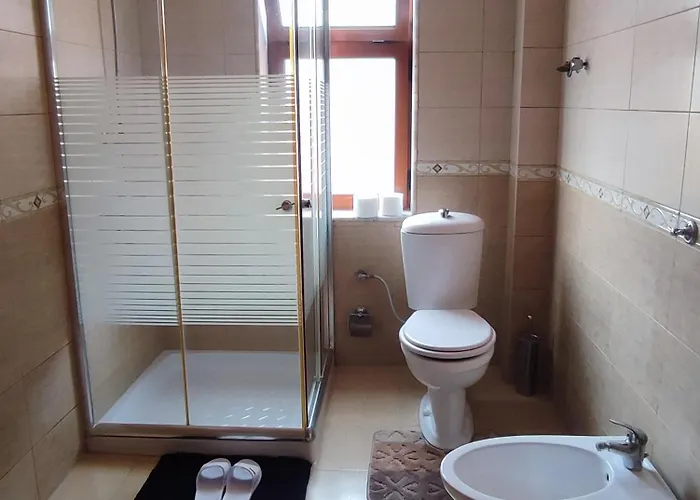 Room's For Udënisht